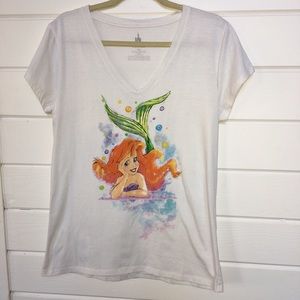 Disney Parks Tops - π§π»ββοΈ Ariel Little Mermaid vneck tee Disney Park Disney Parks Tops - π§π»ββοΈ Ariel Little Mermaid vneck tee Disney Park